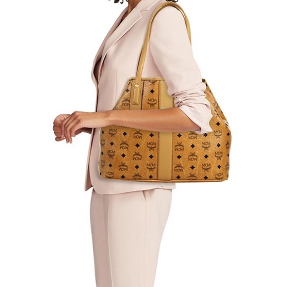 MCM Medium Liz Reversible Visetos Shopper - Picture 2 of 15